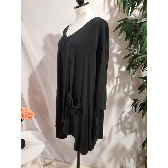 Logo Lori Goldstein V-Neck Tunic Top Sz 3X Asymmetrical Pockets Lagenlook Black - Picture 2 of 9